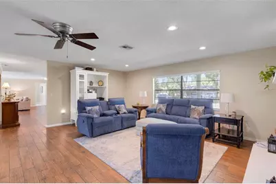 6318 Oak Square W, Lakeland, FL 33813 - Photo 17