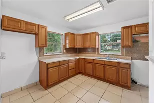 1437 Arlington Rd, Lakeland, FL 33805 - Photo 5