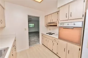 2631 Newport Ave, Lakeland, FL 33803 - Photo 19