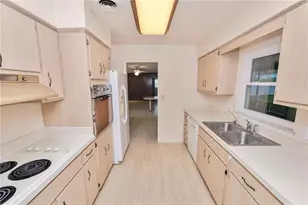 2631 Newport Ave, Lakeland, FL 33803 - Photo 17