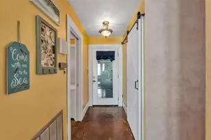 1232 Greenview Dr, Lakeland, FL 33805 - Photo 3