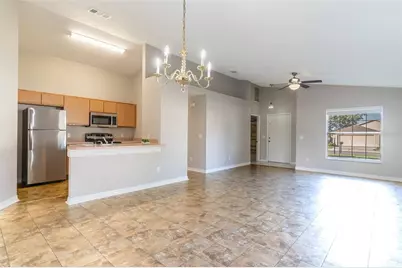 137 Eagle Point Boulevard, Auburndale, FL 33823 - Photo 3