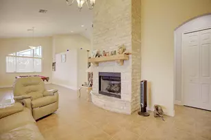 194 Leisure Ln, Venus, FL 33960 - Photo 5