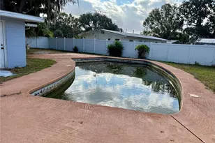 5009 Poplar Ave, Bowling Green, FL 33834 - Photo 9