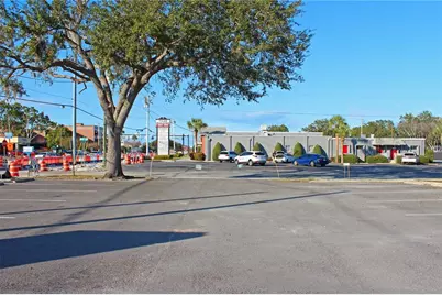 1525 Lakeland Hills Boulevard, Lakeland, FL 33805 - Photo 3