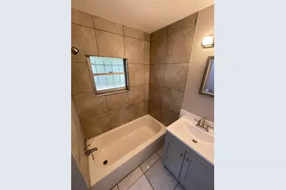 2910 E Emma Street, Tampa, FL 33610 - Photo 17