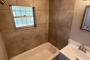 2910 E Emma St, Tampa, FL 33610 - Photo 17