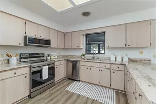 3203 Prairie Dunes Cir E, Lakeland, FL 33810 - Photo 29