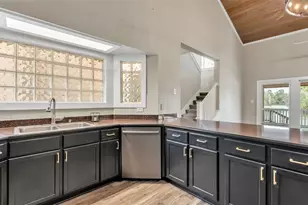 614 Mountain Lake Pl, Lakeland, FL 33813 - Photo 9