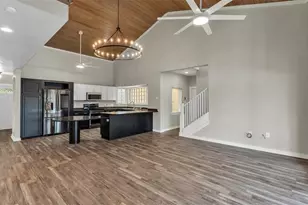 614 Mountain Lake Pl, Lakeland, FL 33813 - Photo 5