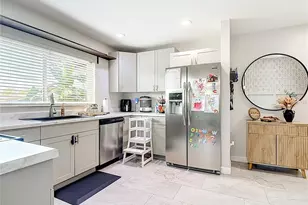 102 NE 9th St, Mulberry, FL 33860 - Photo 7