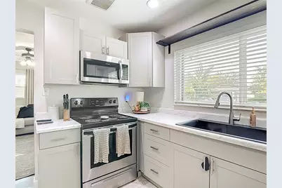 102 NE 9th Street, Mulberry, FL 33860 - Photo 9
