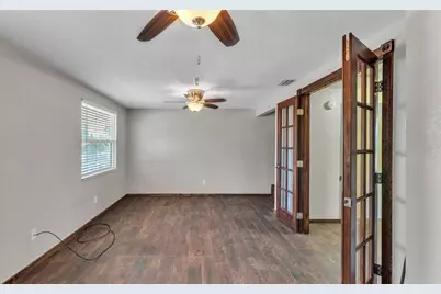 1203 Brandon Lakes Circle, Valrico, FL 33594 - Photo 29