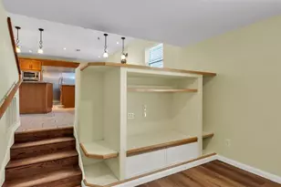 1203 Brandon Lakes Cir, Valrico, FL 33594 - Photo 19