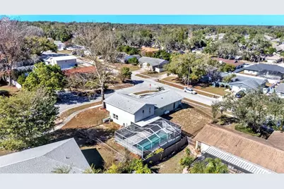 1203 Brandon Lakes Circle, Valrico, FL 33594 - Photo 51