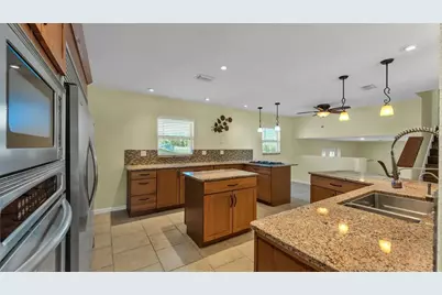 1203 Brandon Lakes Circle, Valrico, FL 33594 - Photo 7