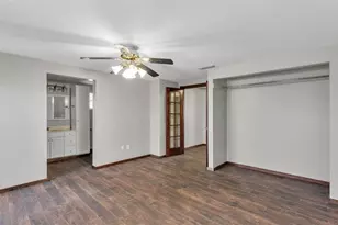 1203 Brandon Lakes Cir, Valrico, FL 33594 - Photo 35