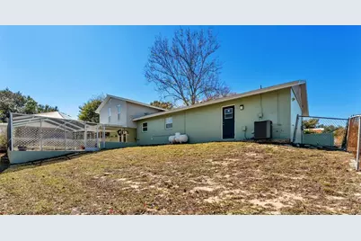 1203 Brandon Lakes Circle, Valrico, FL 33594 - Photo 45