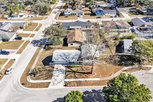 1203 Brandon Lakes Cir, Valrico, FL 33594 - Photo 47