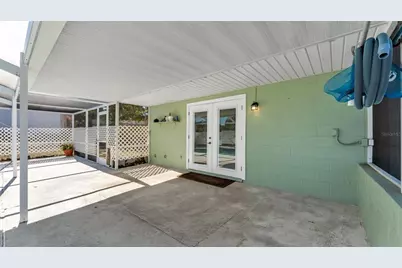 1203 Brandon Lakes Circle, Valrico, FL 33594 - Photo 41