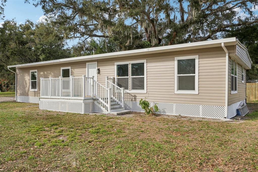 1427 Combee Ln - 1427 Combee Ln, Lakeland, FL 33801 Luxury Property | Jose Angel Pina