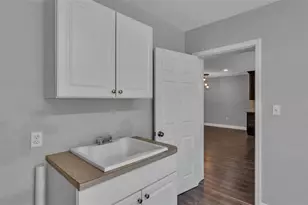 508 N St Cloud Ave, Valrico, FL 33594 - Photo 17