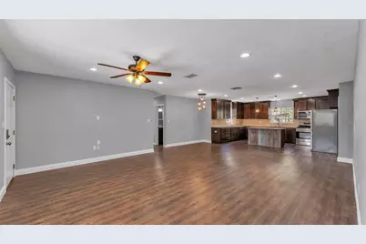 508 N Saint Cloud Avenue, Valrico, FL 33594 - Photo 7