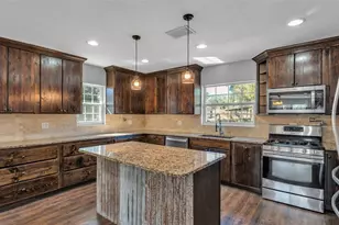 508 N St Cloud Ave, Valrico, FL 33594 - Photo 11