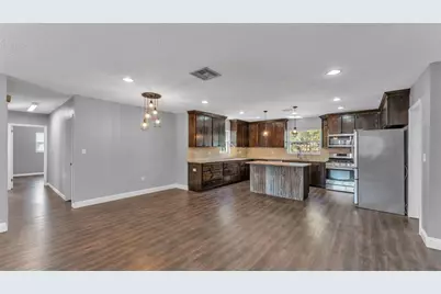 508 N Saint Cloud Avenue, Valrico, FL 33594 - Photo 9