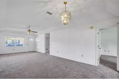 4938 Colonnades Circle E, Lakeland, FL 33811 - Photo 7