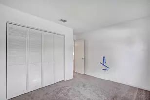 4938 Colonnades Cir E, Lakeland, FL 33811 - Photo 9