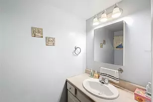 1823 Blue Lake Dr, Lakeland, FL 33801 - Photo 23