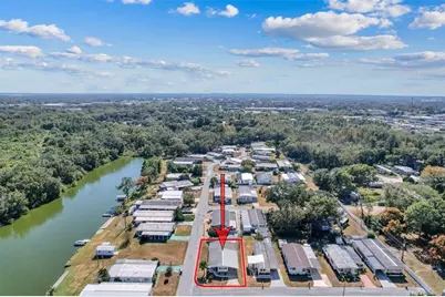 1823 Blue Lake Drive, Lakeland, FL 33801 - Photo 35