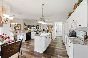 5740 Sandpipers Dr, Lakeland, FL 33809 - Photo 13