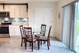 1206 Tahitian Sunrise Dr, Plant City, FL 33565 - Photo 3