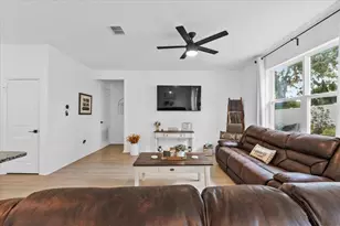 546 Scott Lake Creek Ln, Lakeland, FL 33813 - Photo 5