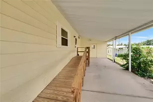 1811 Sherwood Hill Dr, Lakeland, FL 33810 - Photo 5