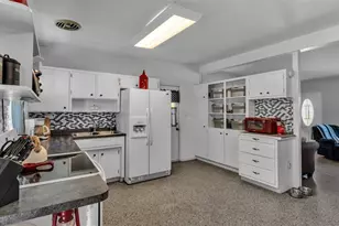 310 17th St NE, Winter Haven, FL 33881 - Photo 5