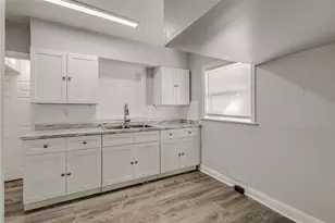 875 19th Ave S, Saint Petersburg, FL 33705 - Photo 9