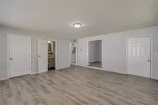 875 19th Ave S, Saint Petersburg, FL 33705 - Photo 13