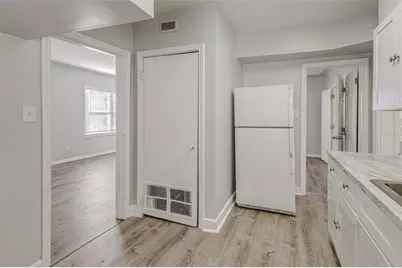 875 19th Avenue S #1/2, Saint Petersburg, FL 33705 - Photo 11