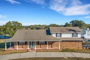 5905 Magnolia Ln, Lakeland, FL 33810 - Photo 3