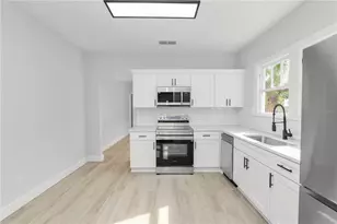 26 S Lanier Ave, Fort Meade, FL 33841 - Photo 3