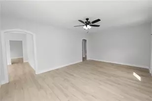 26 S Lanier Ave, Fort Meade, FL 33841 - Photo 11