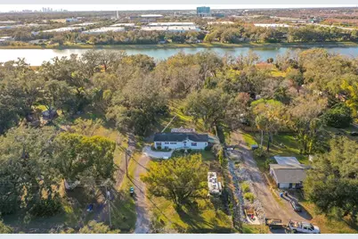 5028 Clewis Avenue, Tampa, FL 33610 - Photo 41