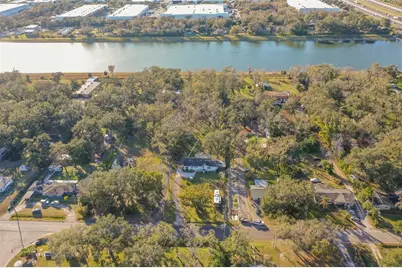 5028 Clewis Avenue, Tampa, FL 33610 - Photo 39