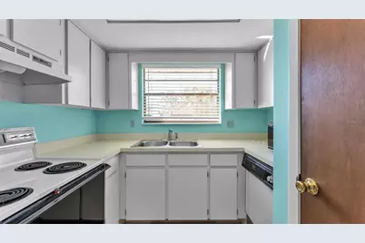 6051 Topher Trail #6051, Mulberry, FL 33860 - Photo 9