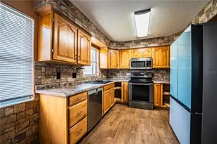 7058 Berkley Rd, Polk City, FL 33868 - Photo 9