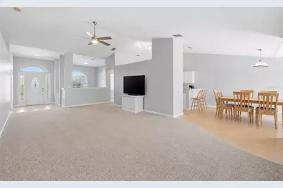6786 Highlands Creek Boulevard, Lakeland, FL 33813 - Photo 5