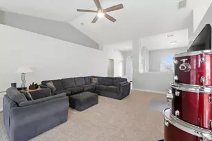 6786 Highlands Creek, Lakeland, FL 33813 - Photo 5